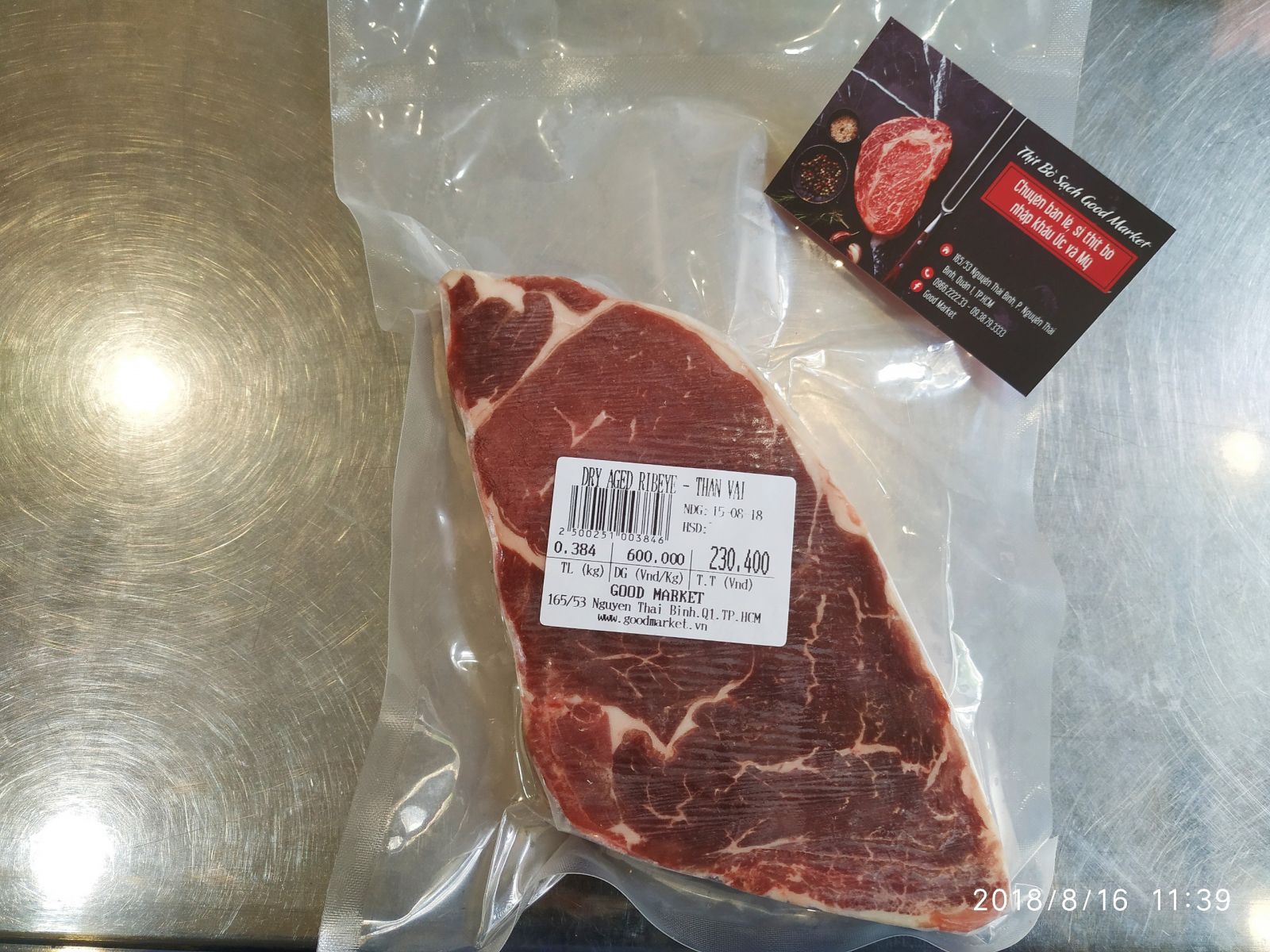 thăn vai Úc Dry Aged tại cửa hàng thịt bò sạch Good Market